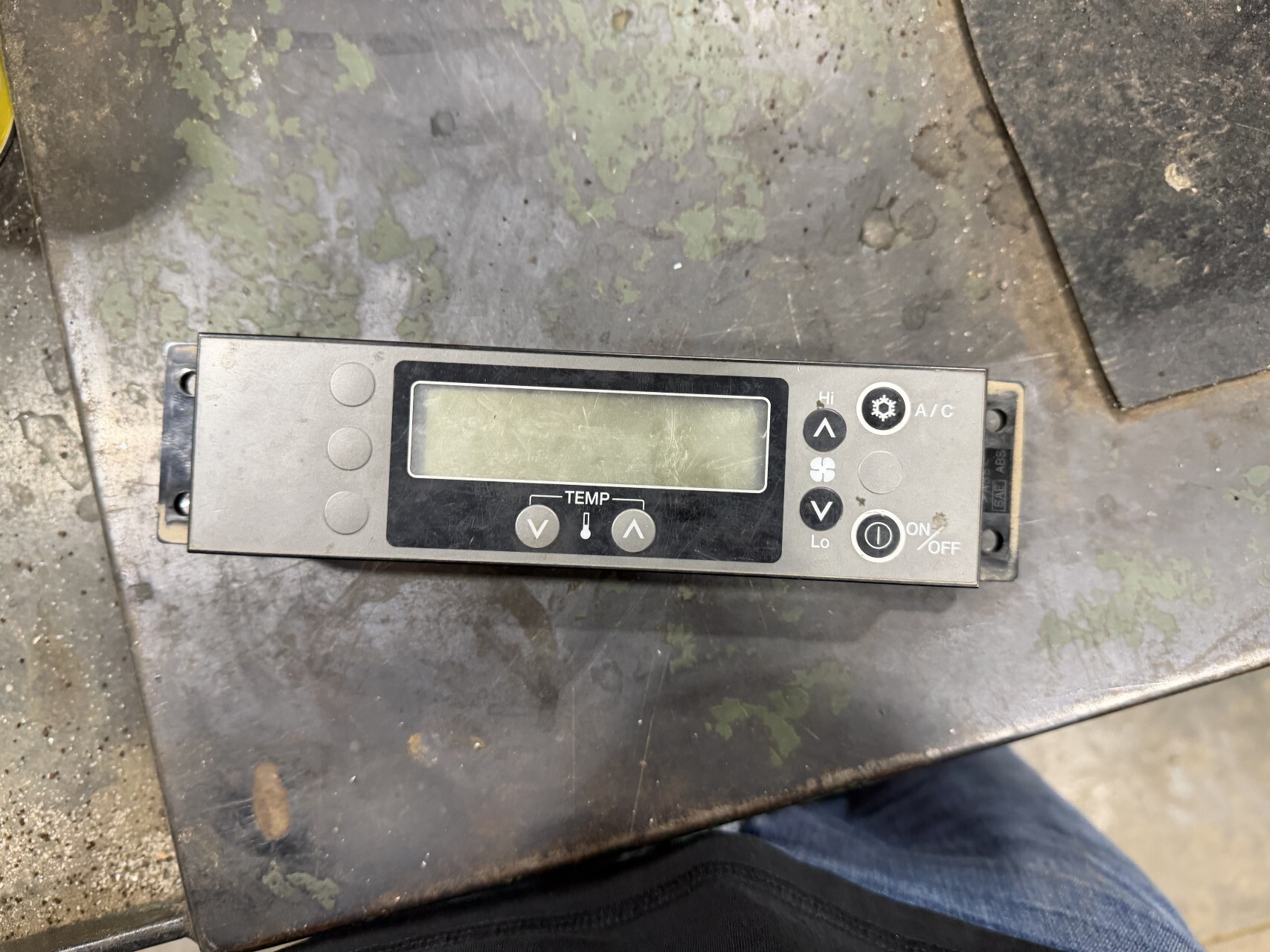 SANDEN 51586-17890 TKS-CP152A0 Temperature Controller